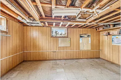 12-40 Beech Court, College Point, NY 11356 - Photo 31