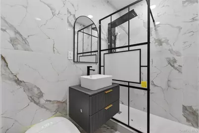 172-09 140th Avenue, Jamaica, NY 11434 - Photo 9