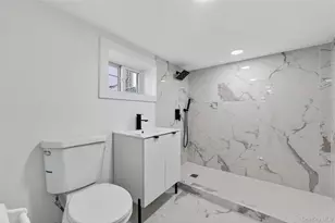 172-09 140th Ave, Jamaica, NY 11434 - Photo 23