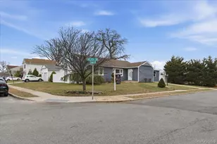 1871 Relyea Dr, Merrick, NY 11566 - Photo 5