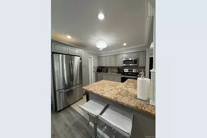 684 Dorothea Lane, Elmont, NY 11003 - Photo 13