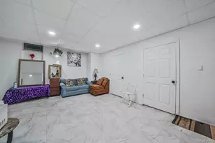 2 Buchanan Ave, Coram, NY 11727 - Photo 27