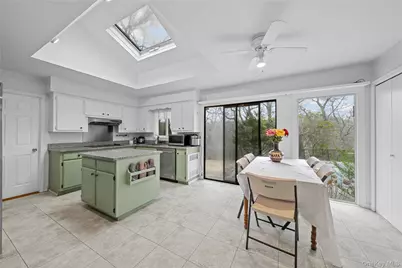 7 Fox Road, East Setauket, NY 11733 - Photo 9