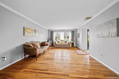 7 Fox Road, East Setauket, NY 11733 - Photo 5