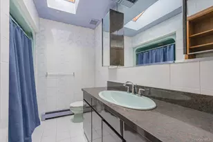 201 Arbutus Ave, New York, NY 10312 - Photo 37