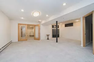 201 Arbutus Ave, New York, NY 10312 - Photo 21