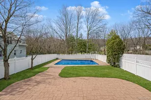 201 Arbutus Ave, New York, NY 10312 - Photo 45