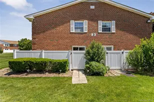 460 Old Town Rd, Port Jefferson, NY 11776 - Photo 3