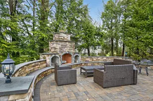 23 Beaverhill Ln, Huntington, NY 11743 - Photo 37