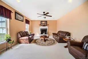 2041 Independence Dr, New Windsor, NY 12553 - Photo 19