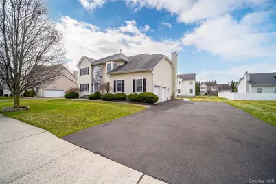 2041 Independence Drive, New Windsor, NY 12553 - Photo 3