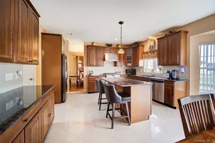 2041 Independence Dr, New Windsor, NY 12553 - Photo 15