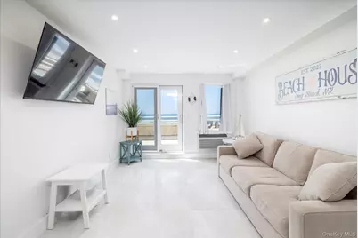 450 W Broadway #3F, Long Beach, NY 11561 - Photo 1
