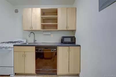 125-05 84th Avenue #6G, Kew Gardens, NY 11415 - Photo 13