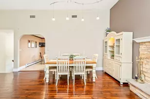 7 Quincy Ln, Smithtown, NY 11787 - Photo 13