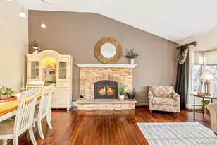 7 Quincy Ln, Smithtown, NY 11787 - Photo 11