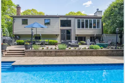 7 Quincy Lane, Smithtown, NY 11787 - Photo 35