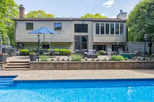 7 Quincy Ln, Smithtown, NY 11787 - Photo 35