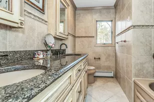 9 Cold Spring Hills Rd, Huntington, NY 11743 - Photo 17