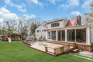 9 Cold Spring Hills Rd, Huntington, NY 11743 - Photo 29