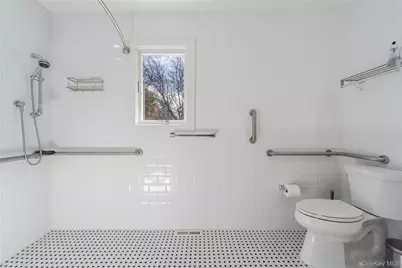 56765 Route 48, Greenport, NY 11944 - Photo 39