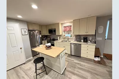 71 Orange Street, Marlboro, NY 12542 - Photo 5