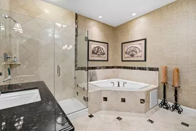 336 Trotting Lane, Westbury, NY 11590 - Photo 19