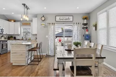 545 Marcellus Road, Williston Park, NY 11596 - Photo 11