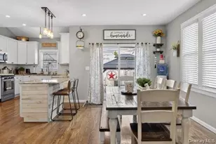 545 Marcellus Rd, Williston Park, NY 11596 - Photo 11