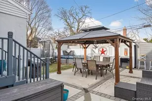 545 Marcellus Rd, Williston Park, NY 11596 - Photo 25