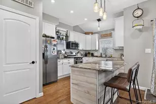 545 Marcellus Rd, Williston Park, NY 11596 - Photo 13