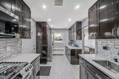 13314 Hawtree Creek Road, Ozone Park, NY 11420 - Photo 15