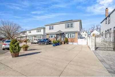 13314 Hawtree Creek Road, Ozone Park, NY 11420 - Photo 3