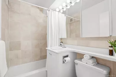 1299 Palmer Avenue #124, Larchmont, NY 10538 - Photo 15