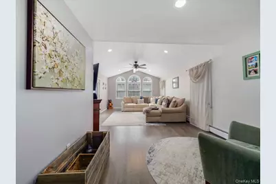 35 Hillside Avenue, Suffern, NY 10901 - Photo 11