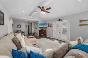 35 Hillside Ave, Suffern, NY 10901 - Photo 9