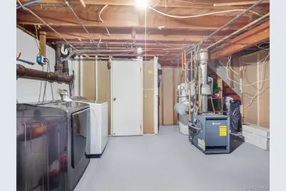 35 Hillside Avenue, Suffern, NY 10901 - Photo 29