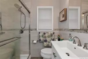 44 Marlowe Rd, Valley Stream, NY 11580 - Photo 11