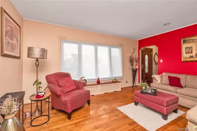 44 Marlowe Road, Valley Stream, NY 11580 - Photo 5