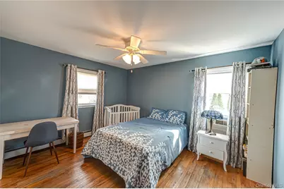 6 Roman Court, Lake Grove, NY 11755 - Photo 15