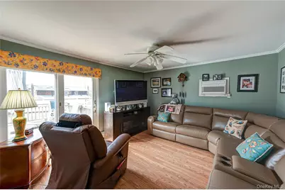 6 Roman Court, Lake Grove, NY 11755 - Photo 7