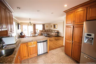 51 E 2nd Street, Freeport, NY 11520 - Photo 9