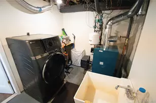 51 E 2nd St, Freeport, NY 11520 - Photo 35