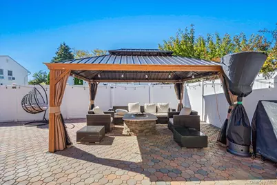 3822 Greentree Drive, Oceanside, NY 11572 - Photo 5