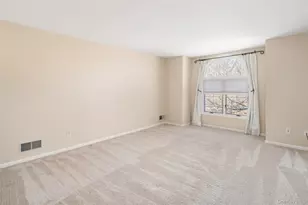 1703 Regent Dr, Mount Kisco, NY 10549 - Photo 15