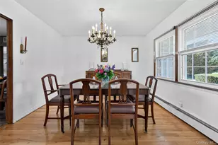 8 Summit Ct, Oyster Bay, NY 11771 - Photo 5