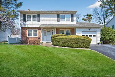 8 Summit Court, Oyster Bay, NY 11771 - Photo 1