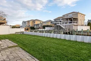 468 Nassau Ave, Freeport, NY 11520 - Photo 11