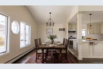 468 Nassau Avenue, Freeport, NY 11520 - Photo 3