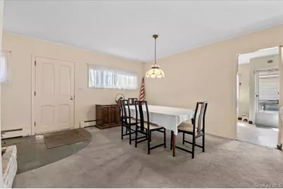 450 Chestnut Lane, East Meadow, NY 11554 - Photo 7